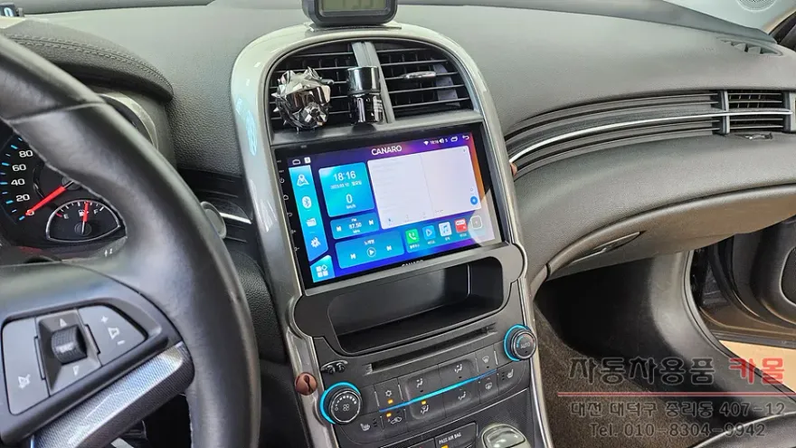 Chevrolet MalibuのAndroid Auto・CarPlay取付事例 施工写真 4-2