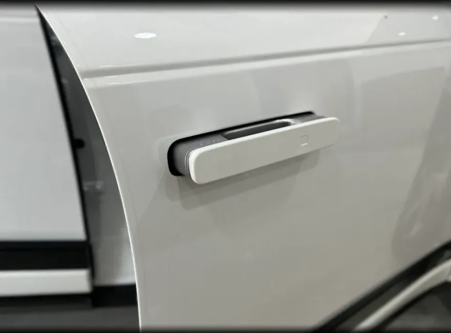 Hyundai IONIQ 9 oem options - Hyundai IONIQ 9 OEM Options Review — Soft Close Doors photo 4