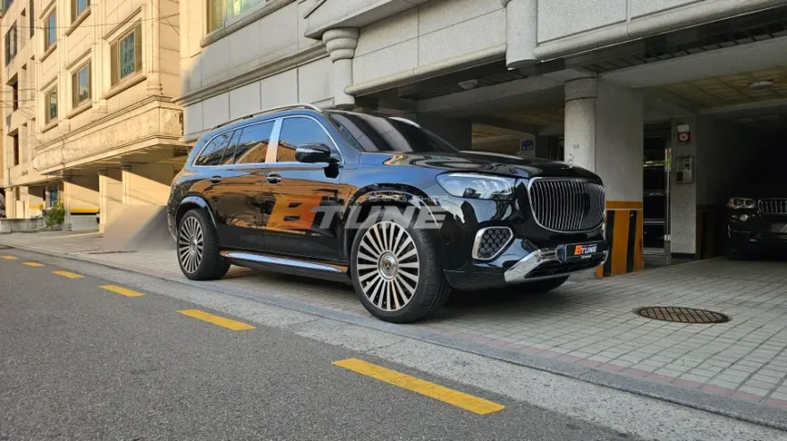 Mercedes-Benz GLS Maybachのホイールリペア・塗装事例 施工写真 4-2