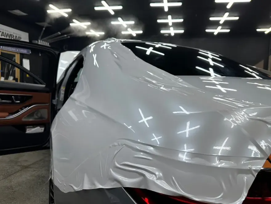 Mercedes-Benz S580のカーラッピング事例|費用目安・仕上がり 施工写真 1-2