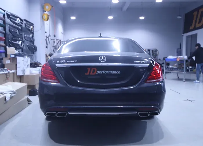 Mercedes-Benz S-Class W222 body kit - Mercedes-Benz S-Class W222 Body Kit Review: Cost & Results photo 3
