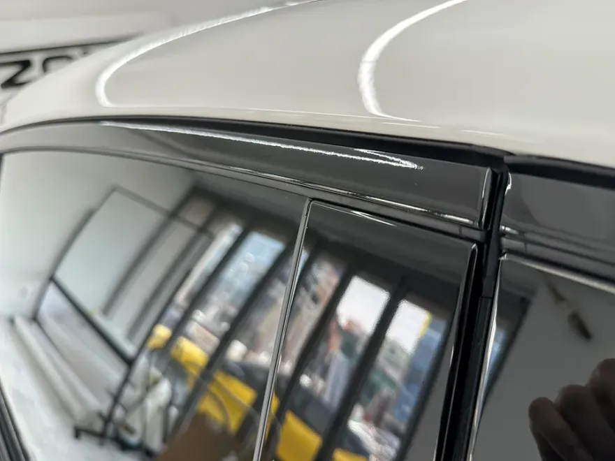 Mercedes-Benz GLC Coupeのカーラッピング事例|費用目安・仕上がり 施工写真 2-3