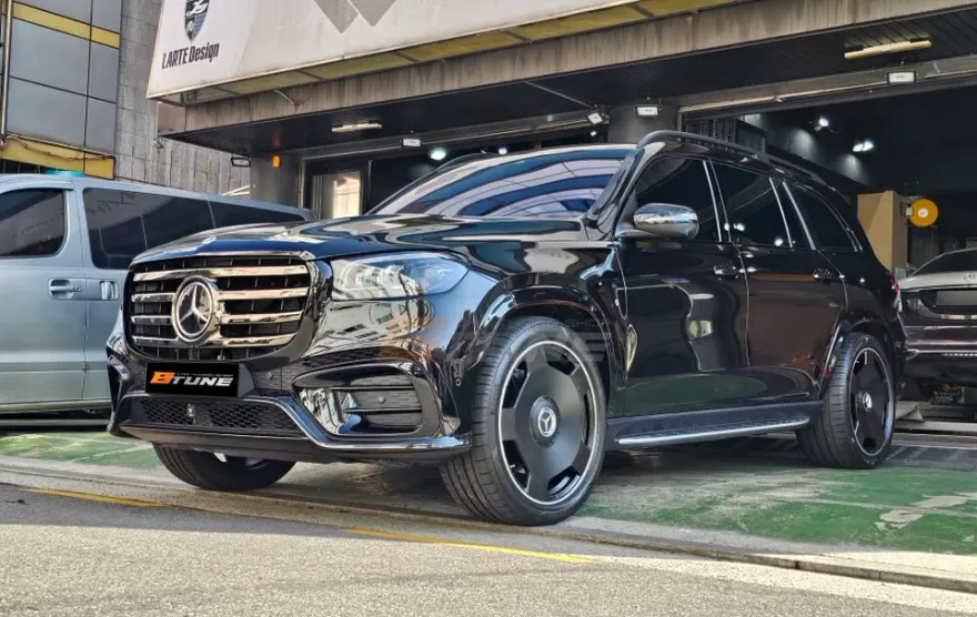 Mercedes-Benz GLS 580のホイールリペア・塗装事例 施工写真 3-1