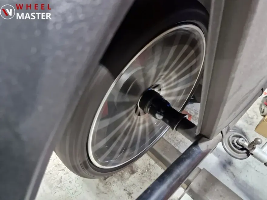 Mercedes-Benz CLS 450 wheel repair - Mercedes-Benz CLS 450 Wheel Repair Review — Cost & Results photo 3