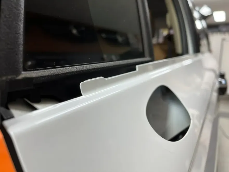 Kia All New Carnivalのカーラッピング事例｜費用目安・仕上がり 施工写真 1-2