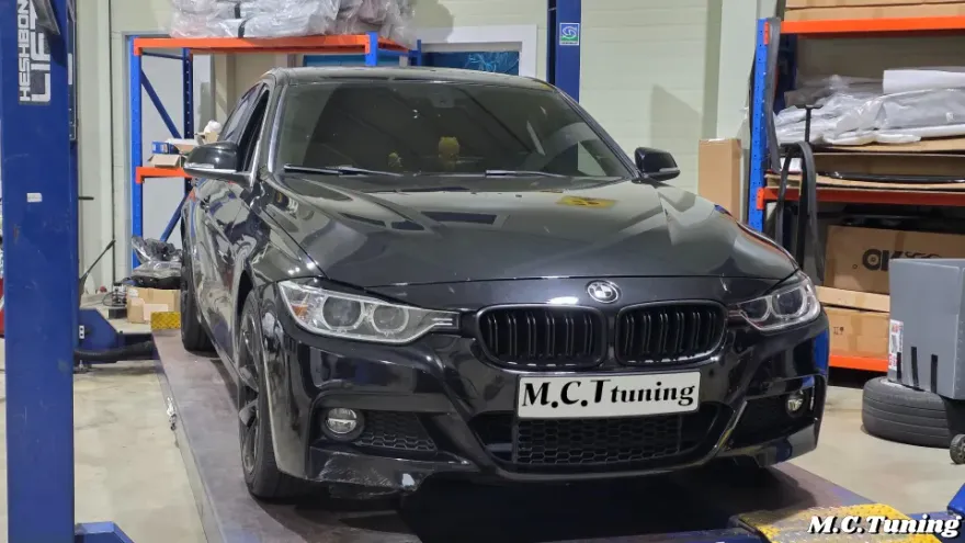 BMW 3 Series F30 body kit - BMW 3 Series F30 Body Kit Installation Review photo 4