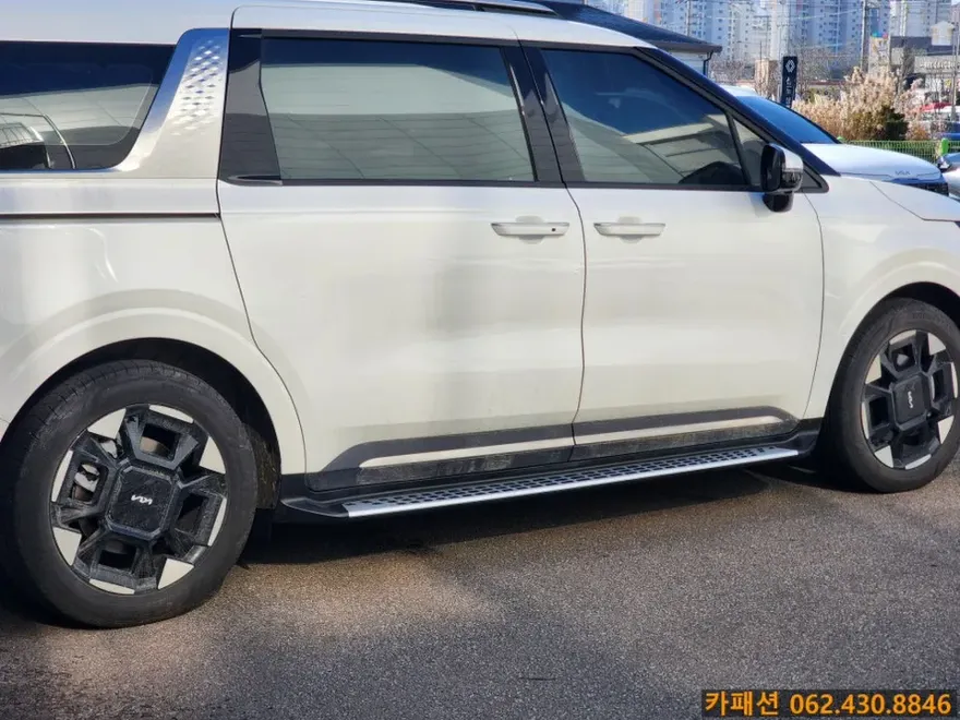 Kia Carnival KA4 body kit - Kia Carnival KA4 Body Kit Installation Review photo 5