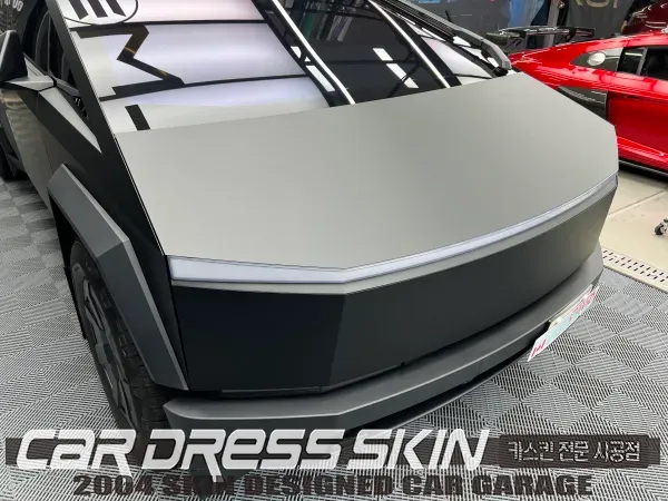 Tesla CybertruckのPPF施工事例｜費用目安・仕上がり 施工写真 1-2