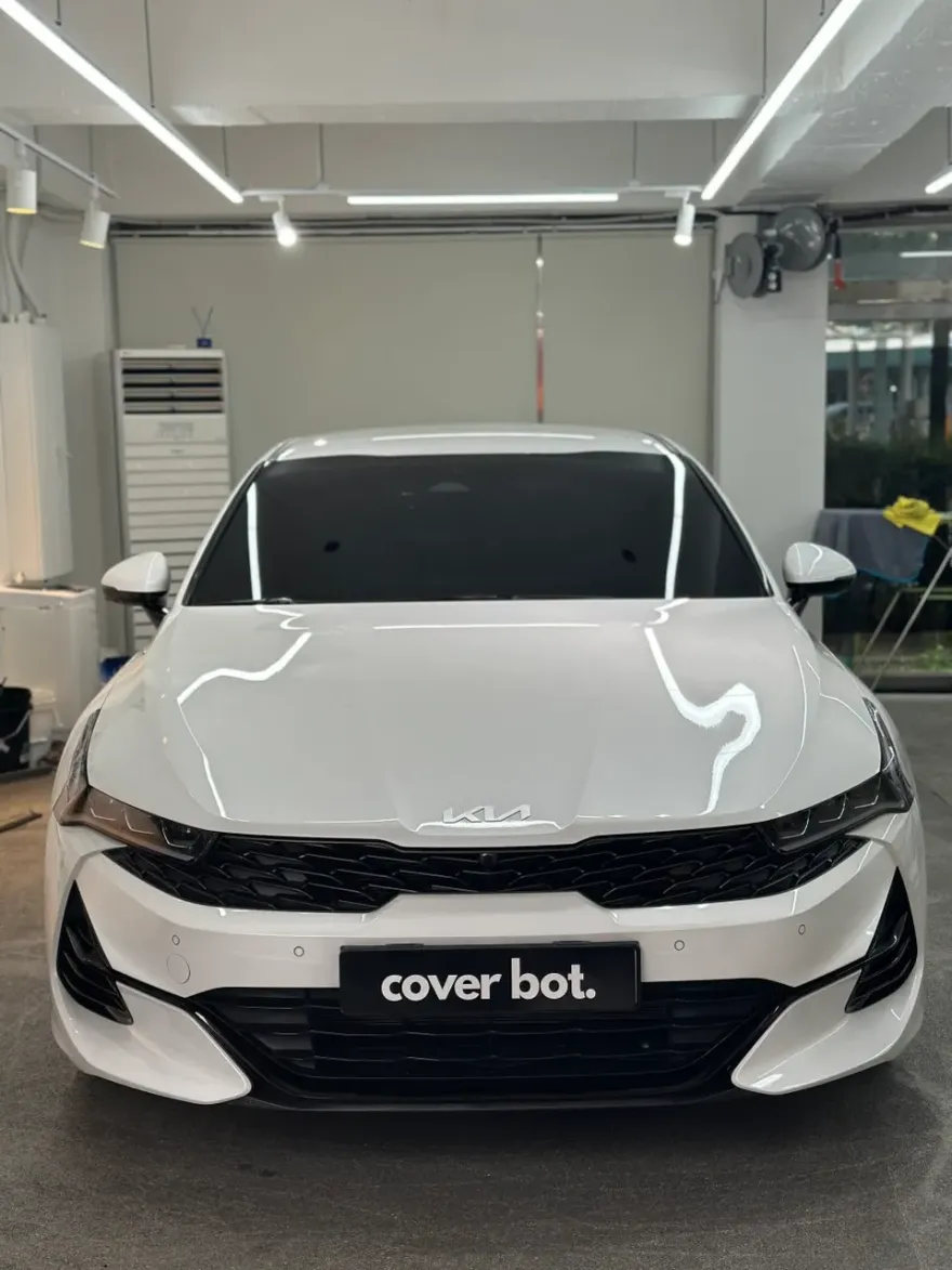 Kia K5のカーラッピング事例｜費用目安と仕上がり 施工写真 1-1