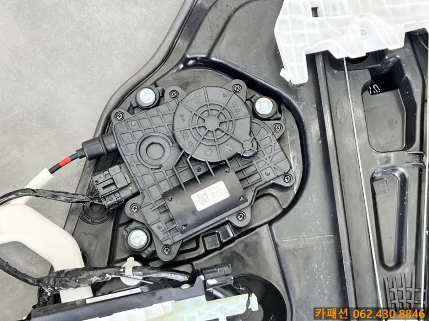 Genesis G80 oem options - Genesis G80 Oem Options Installation Review — Cost photo 4