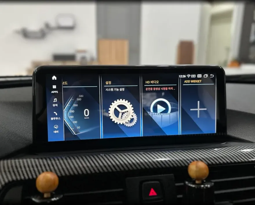 BMW 3 Series F30のAndroid Auto・CarPlay取付事例 施工写真 1-2