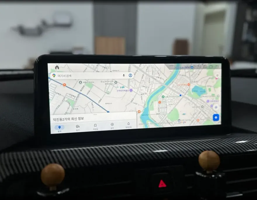 BMW 3 Series F30のAndroid Auto・CarPlay取付事例 施工写真 4-2
