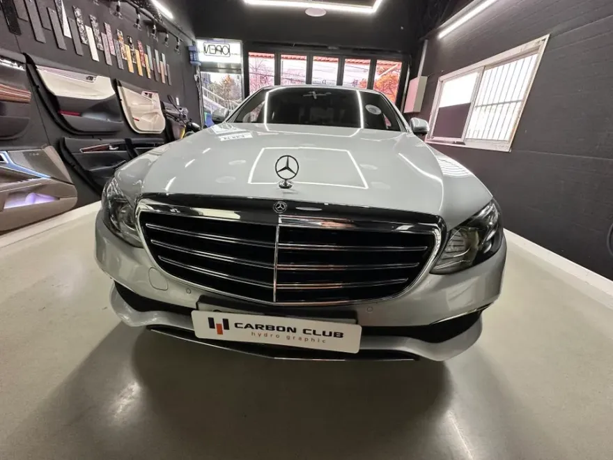 Mercedes-Benz E-Class W213 interior customization installation result