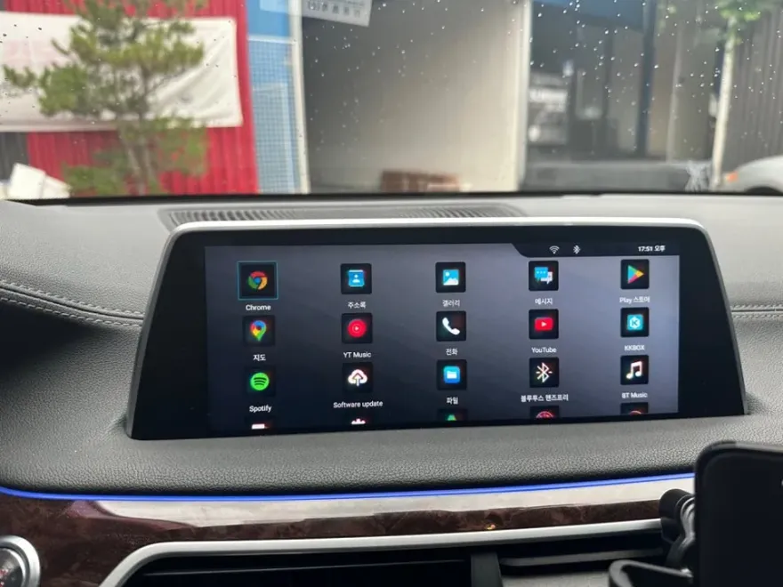 BMW 7 Series G11のAndroid Auto・CarPlay取付事例 施工写真 2-2