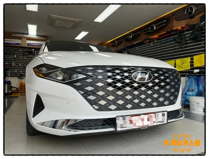 Hyundai Grandeur IGのカーラッピング事例|費用目安・仕上がり 施工写真 1-1