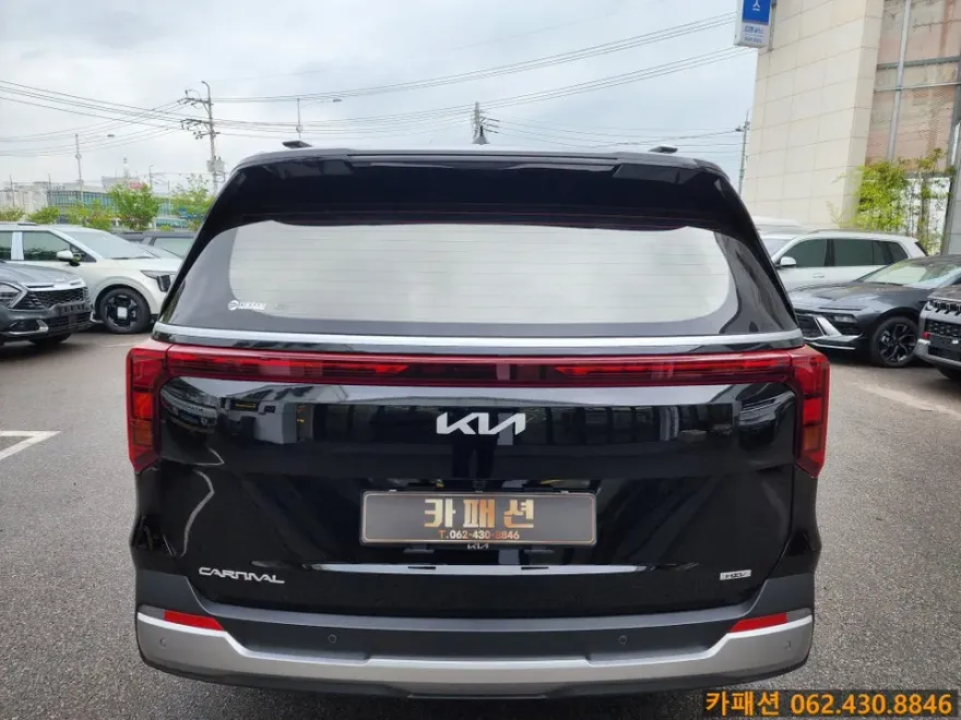 Kia Carnival KA4のカーフィルム施工事例|費用目安・仕上がり 施工写真 2-2