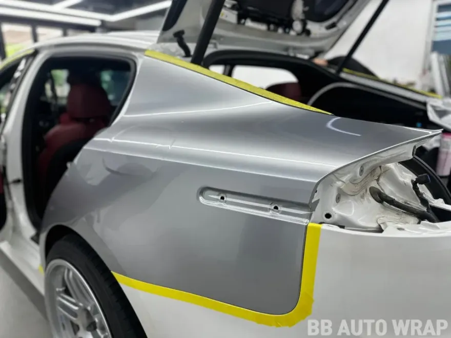 Kia Stingerのカーラッピング事例｜費用目安・仕上がり 施工写真 2-1