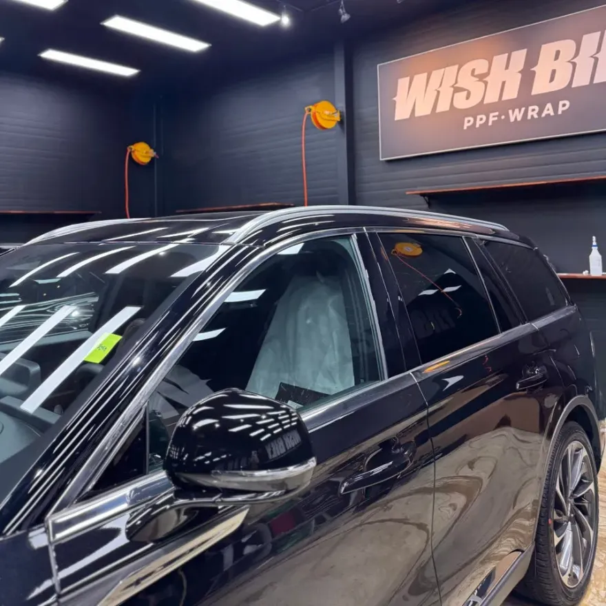 Lincoln Aviator PPF施工事例|スモークライト・クローム除去 施工写真 3-1