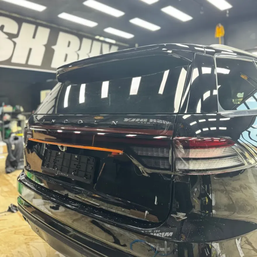 Lincoln Aviator PPF施工事例|スモークライト・クローム除去 施工写真 3-2