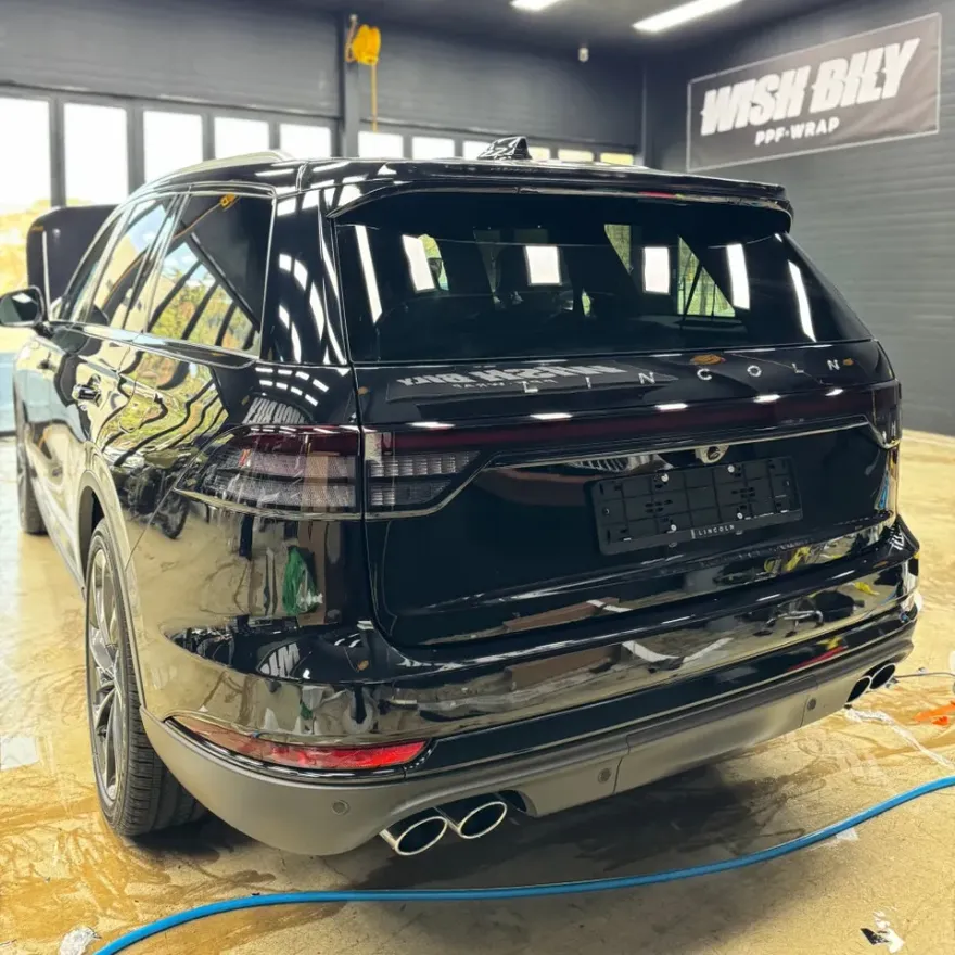 Lincoln Aviator PPF施工事例|スモークライト・クローム除去 施工写真 4-2