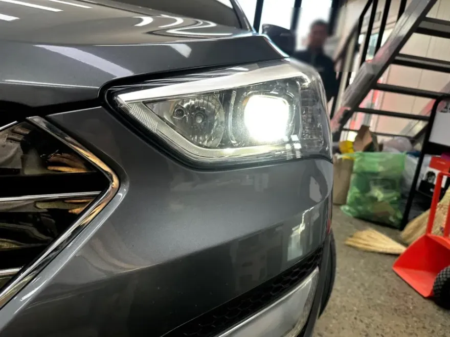 Hyundai Santa Fe DM body repair - Hyundai Santa Fe DM Headlight Repair Review photo 3