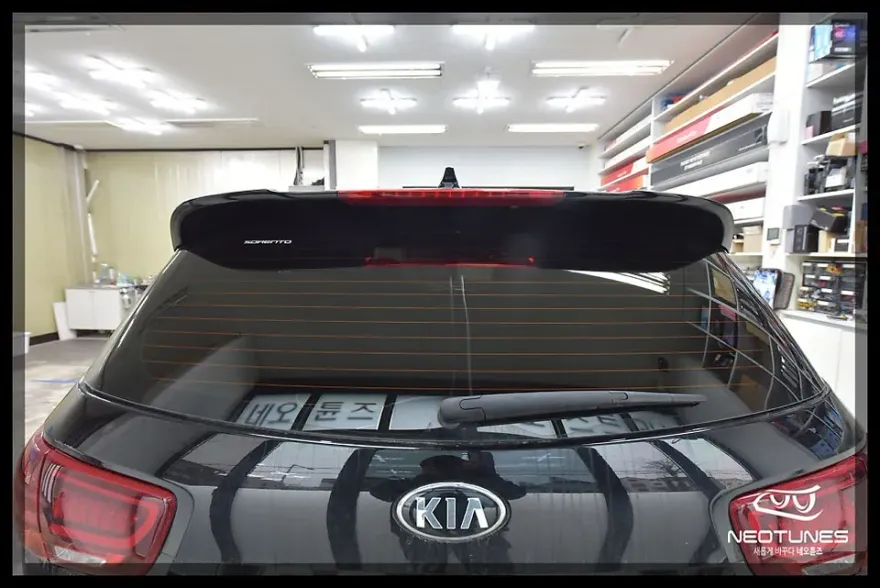 Kia Sorento UMのカーフィルム施工事例｜費用目安・仕上がり 施工写真 2-3