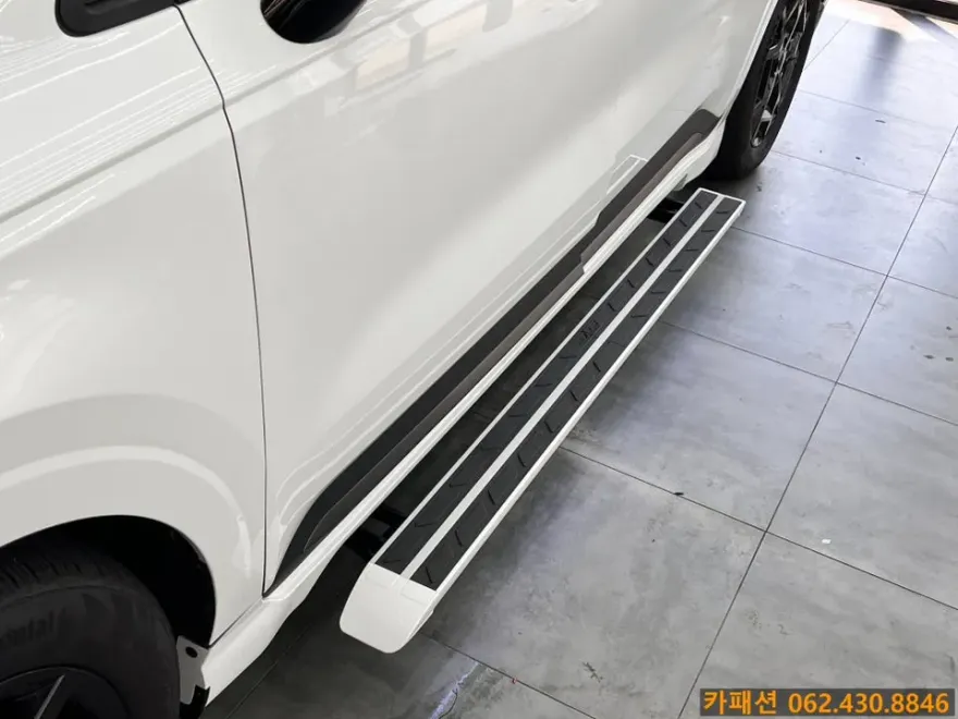 Kia Carnival KA4 body kit - Kia Carnival KA4 Body Kit Installation Review photo 3