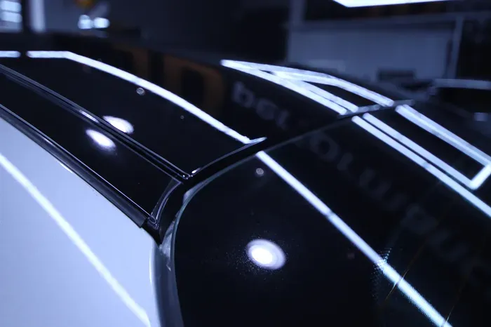 メルセデス・ベンツ Eクラス W213 ルーフフィルム施工事例 施工写真 3-3