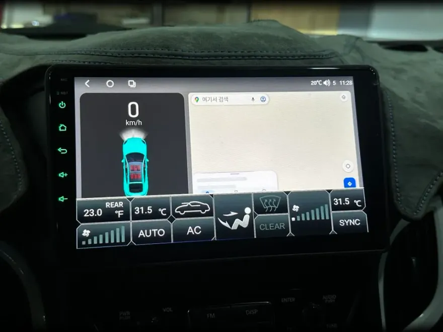 Genesis CoupeのAndroid Auto・CarPlay取付事例 施工写真 1-2