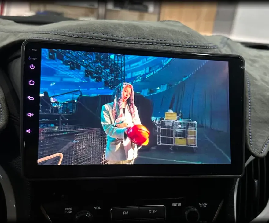 Genesis CoupeのAndroid Auto・CarPlay取付事例 施工写真 3-2