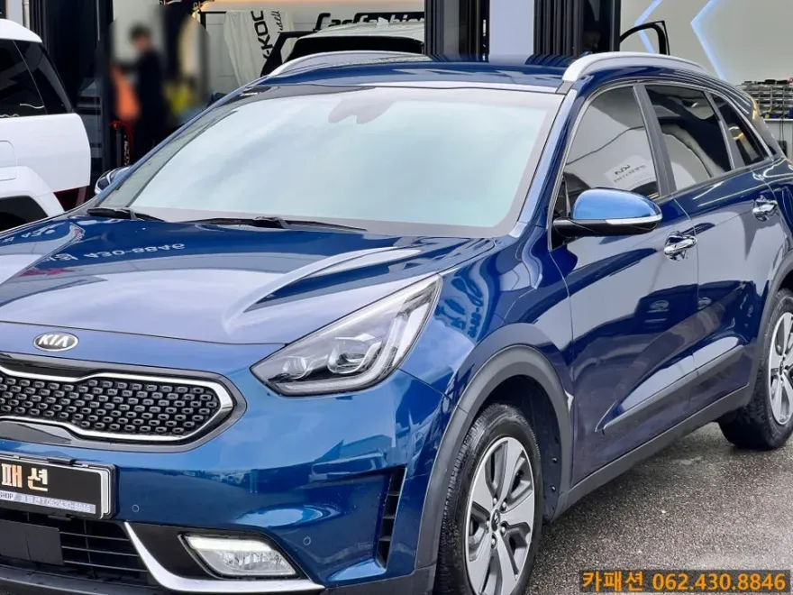 Kia Niroのカーフィルム施工事例｜V-KOOL 施工写真 3-1