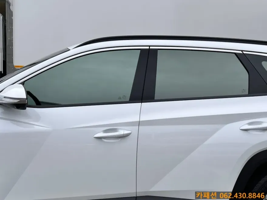 Hyundai Tucson NX4のカーフィルム施工事例｜費用目安・仕上がり 施工写真 3-2