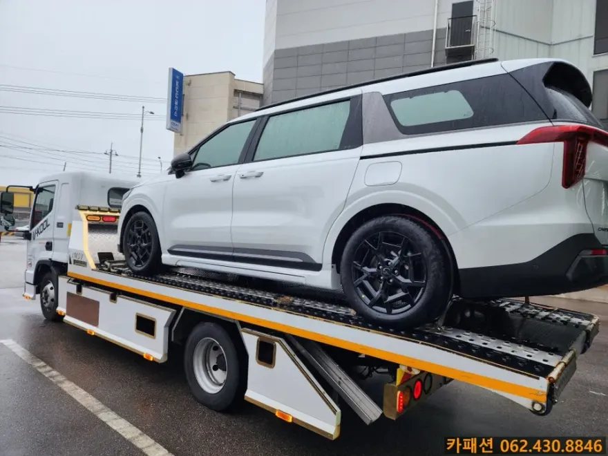 Kia Carnival 4th Gen ambient lighting installation result