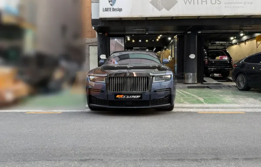 Rolls-Royce Ghostのカーラッピング事例｜費用目安・仕上がり 施工写真 1-1