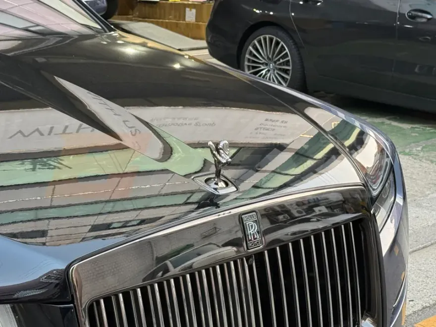 Rolls-Royce Ghostのカーラッピング事例｜費用目安・仕上がり 施工写真 1-2