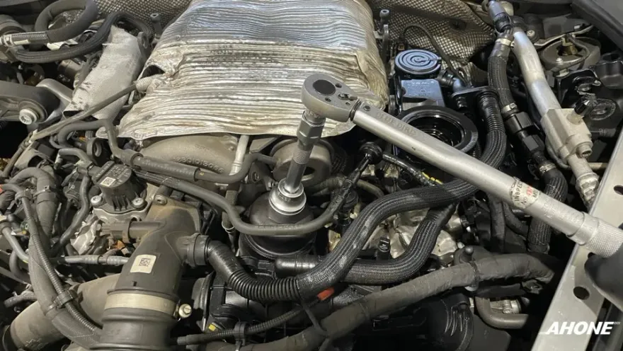 Porsche Panamera 971 PPF施工事例｜費用目安と仕上がり 施工写真 2-2