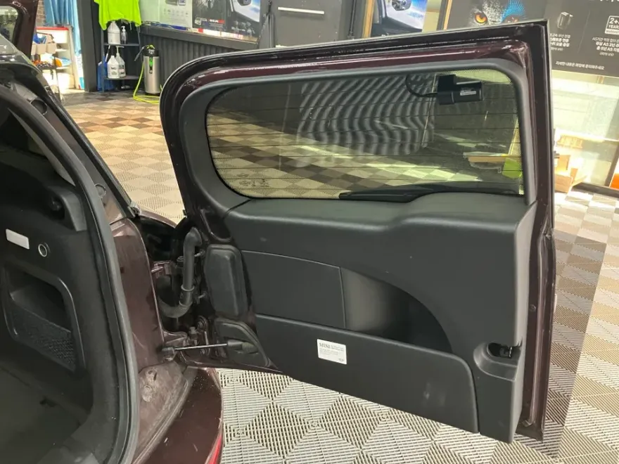 MINI Clubmanのドラレコ取付事例|費用目安・仕上がり 施工写真 2-2