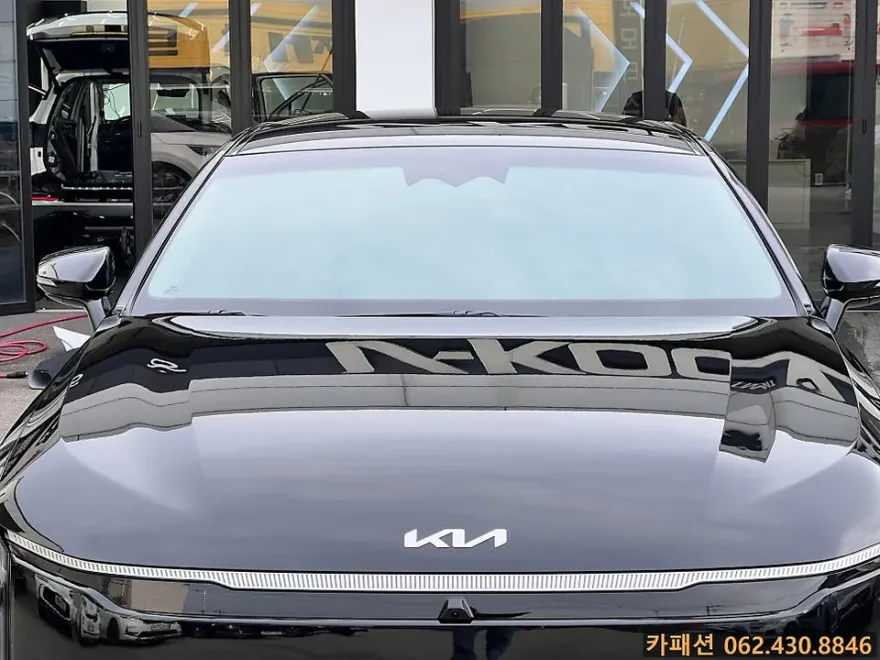 Kia K8のカーフィルム施工事例 施工写真 1-2