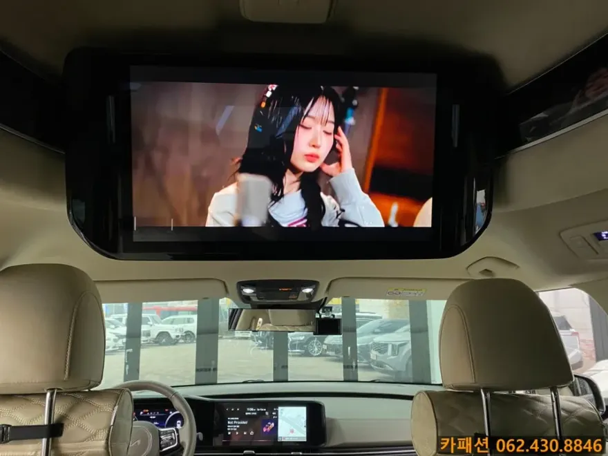 Kia Carnival 4th GenのAndroid Auto・CarPlay取付事例 施工写真 3-1