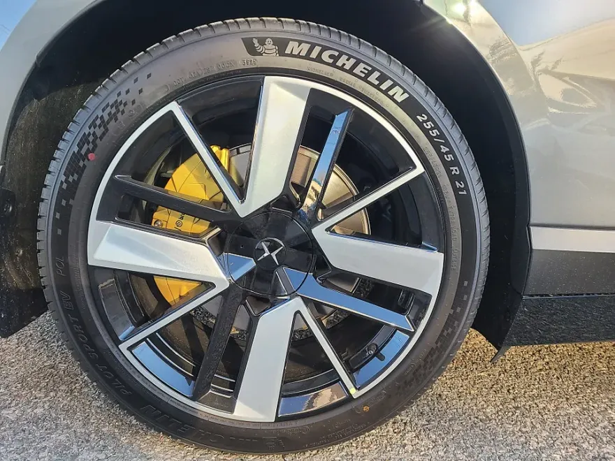 Polestar 4 wheel repair - Polestar 4 Wheel Repair & Painting Review photo 5