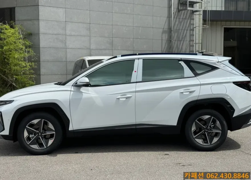 Hyundai Tucsonのカーフィルム施工事例｜費用目安・仕上がり 施工写真 3-1