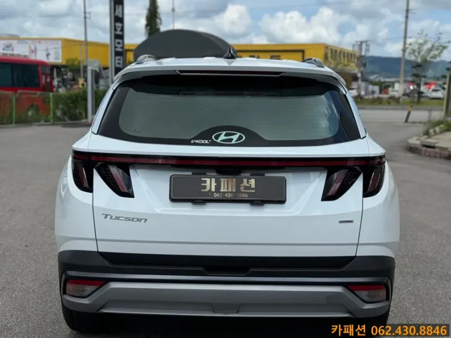 Hyundai Tucsonのカーフィルム施工事例｜費用目安・仕上がり 施工写真 2-3