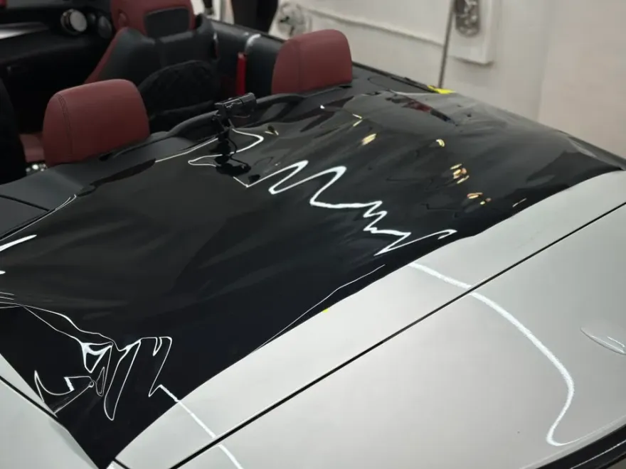 Mercedes-Benz Cクラス カブリオレのカーラッピング事例 施工写真 2-3