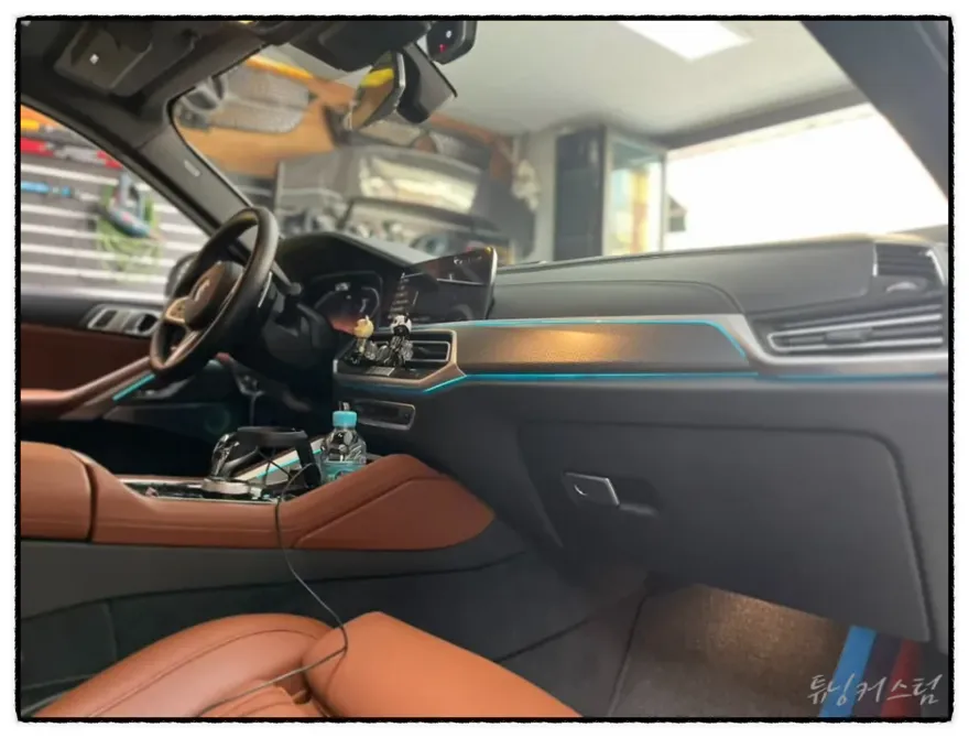 BMW X6のドラレコ取付事例｜費用目安と仕上がり 施工写真 4-1