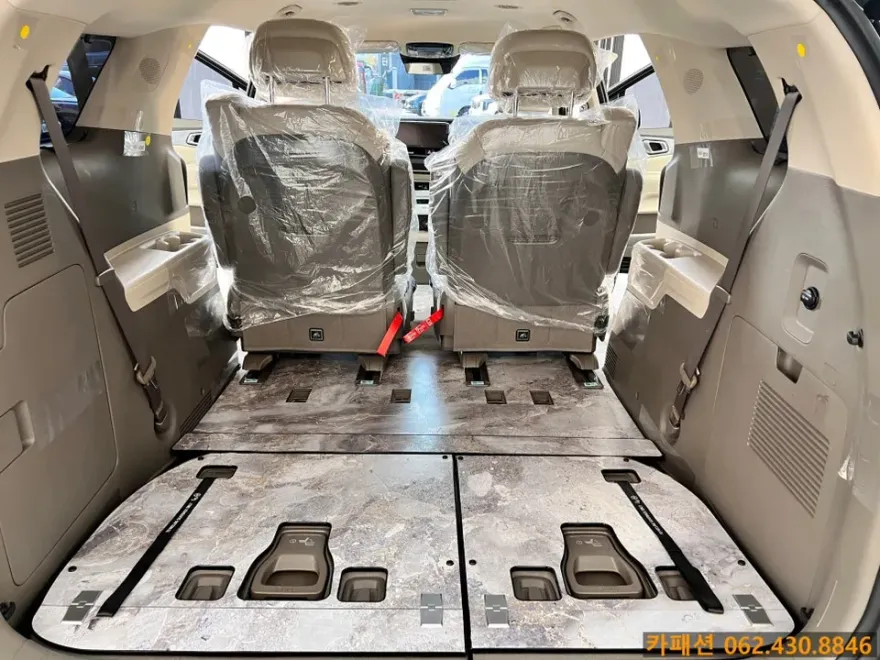 Kia Carnival KA4 ambient lighting - Kia Carnival KA4 Ambient Lighting Review: Cost & Results photo 3