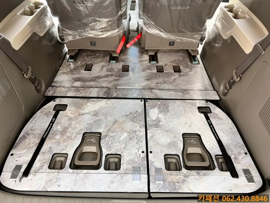 Kia Carnival KA4 ambient lighting - Kia Carnival KA4 Ambient Lighting Review: Cost & Results photo 4