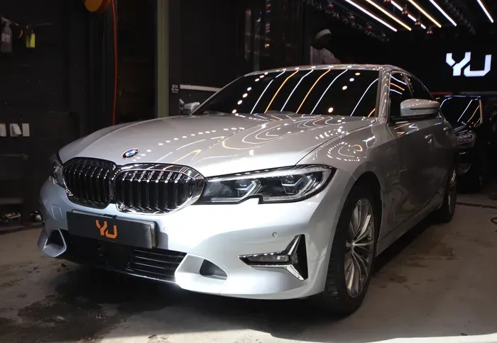 BMW 3 Seriesのカーラッピング事例｜費用目安・仕上がり 施工写真 3-3