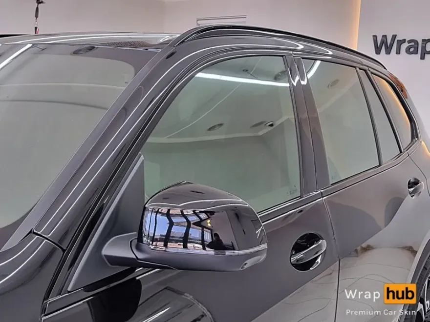 BMW X7のカーラッピング事例｜クロームをブラック化 施工写真 3-1