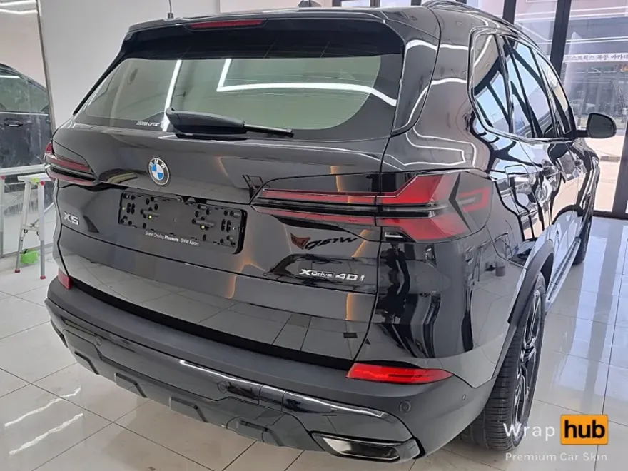 BMW X7のカーラッピング事例｜クロームをブラック化 施工写真 2-3