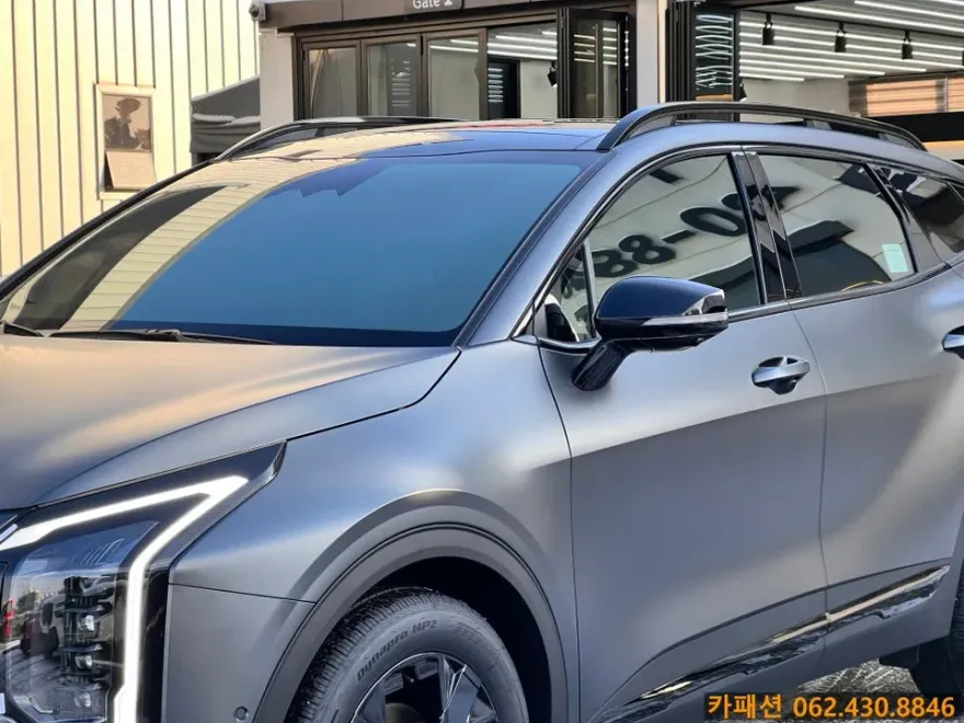 Kia Sportage NQ5のカーフィルム施工事例:ブイクールKH 施工写真 3-2